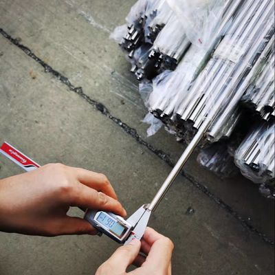 ভালো দাম 304 316L 410 420 201 স্টেইনলেস স্টিল পাইপ অনলাইন